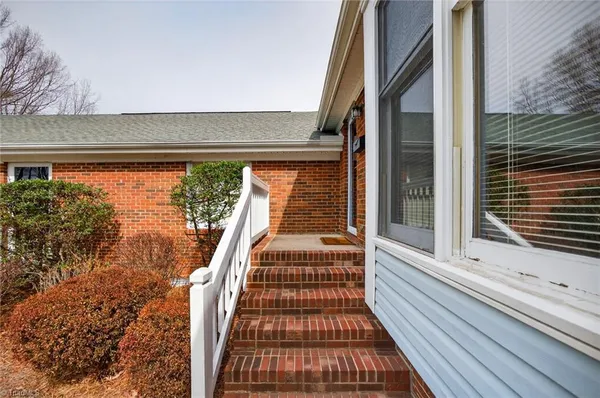 $199,000 | 2004 Saddlegate Court, Greensboro, NC 27407