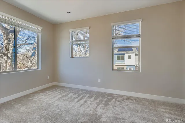 a view of empty room with window