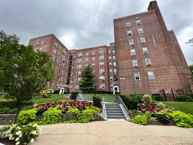 5621 Netherland Avenue, Unit 3C Bronx, NY 10471 - Photo 13 of 17