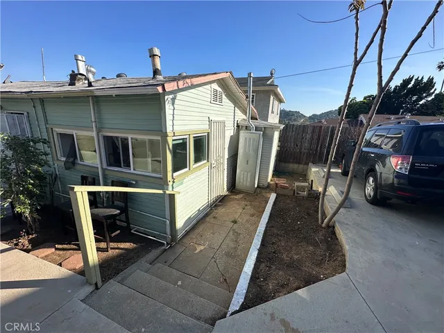 $1,988,000 | 6141 Toltec Way, Los Angeles, CA 90042