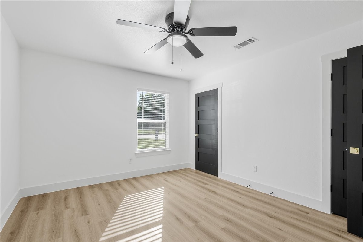 5219 Cosby Street Houston, TX 77021 - Photo 41 of 50 Witness the "Golden Hour" from every corner. Abundant daylight is a permanent resident in these quarters.