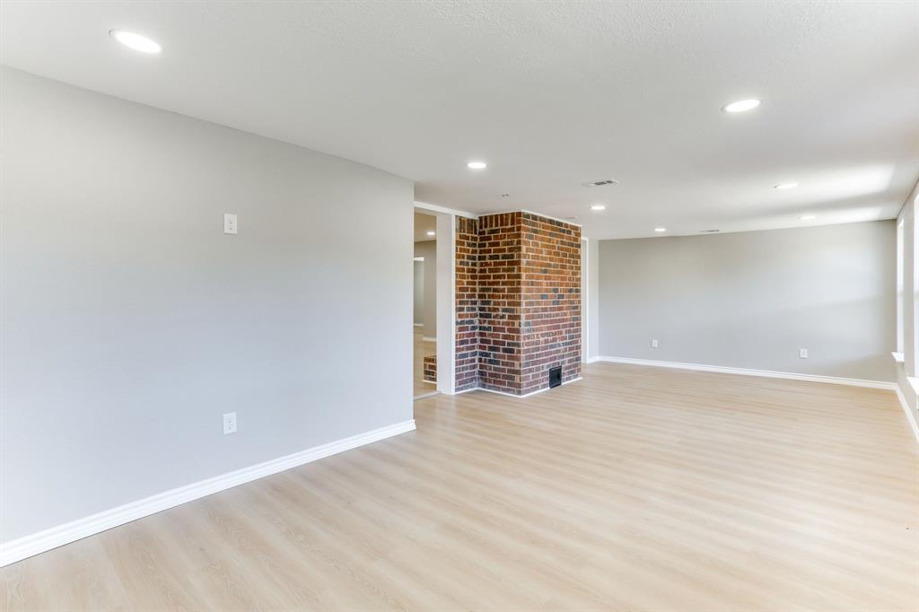 2709 Springbrooke Drive Hurst, TX 76054 - Photo 13 of 40