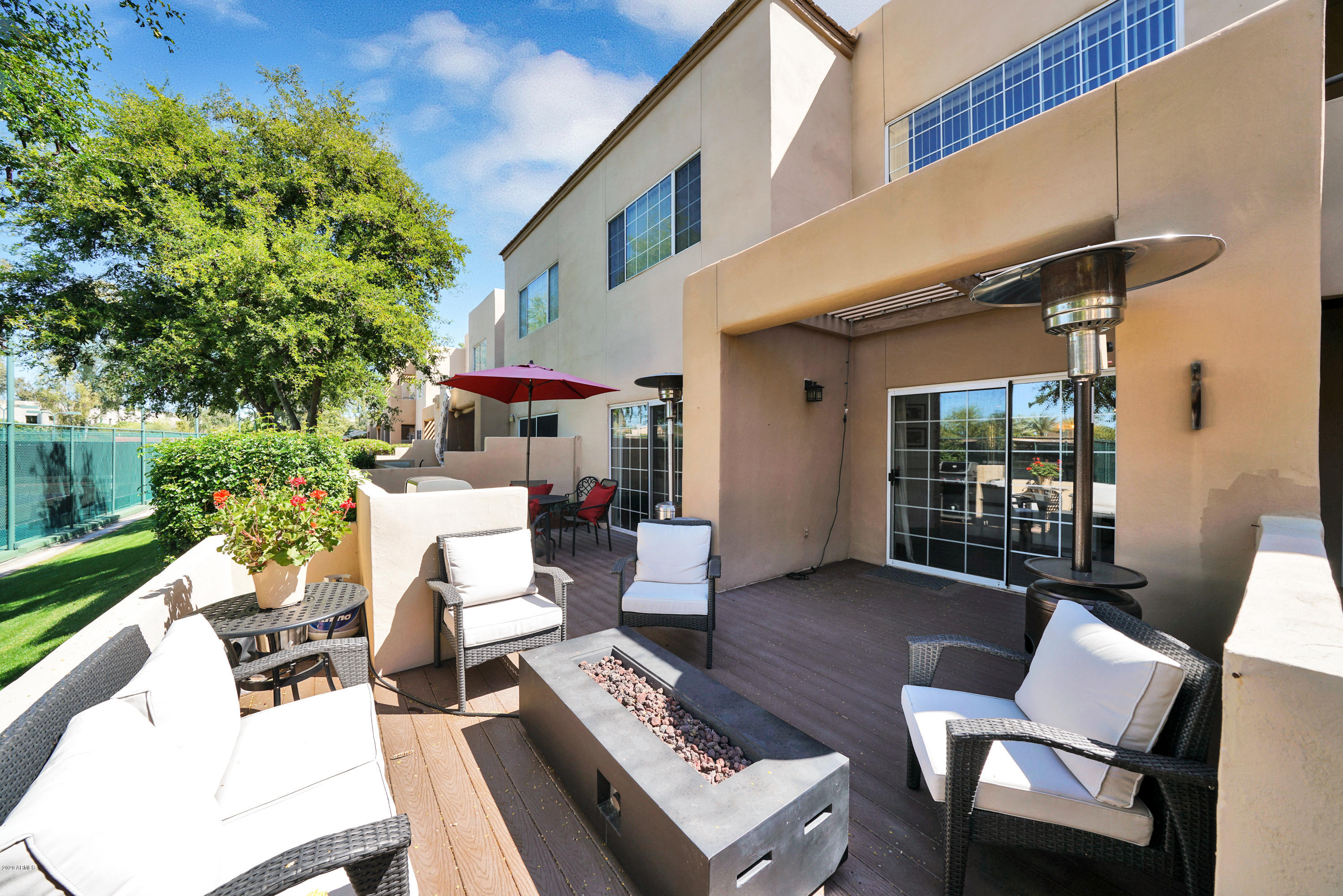 7710 East Gainey Ranch Road, Unit 110 Scottsdale, AZ 85258 - Photo 28 of 45 AREA OFF LIVING ROOM