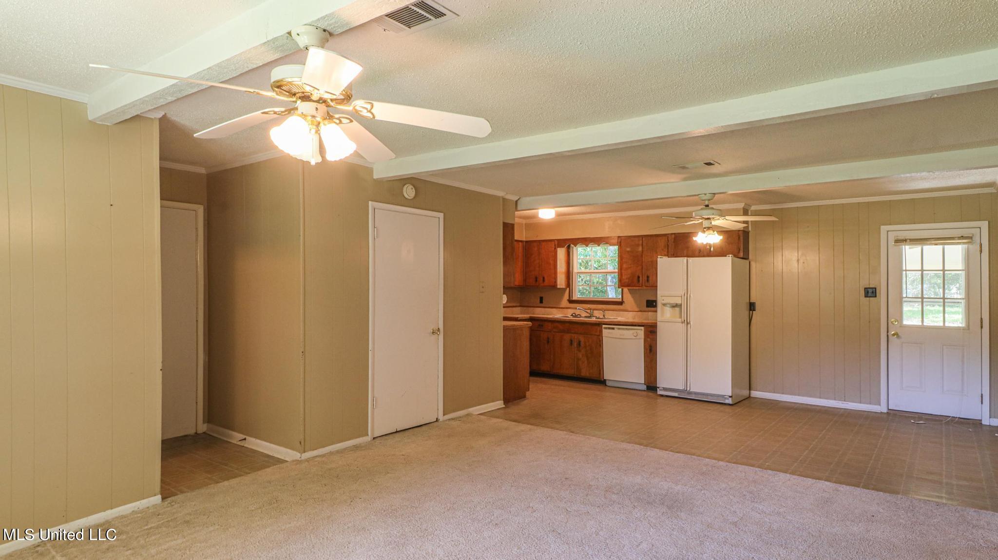 2512 Fairley Road Gautier, MS 39553 - Photo 3 of 20 2512 Fairley-87003