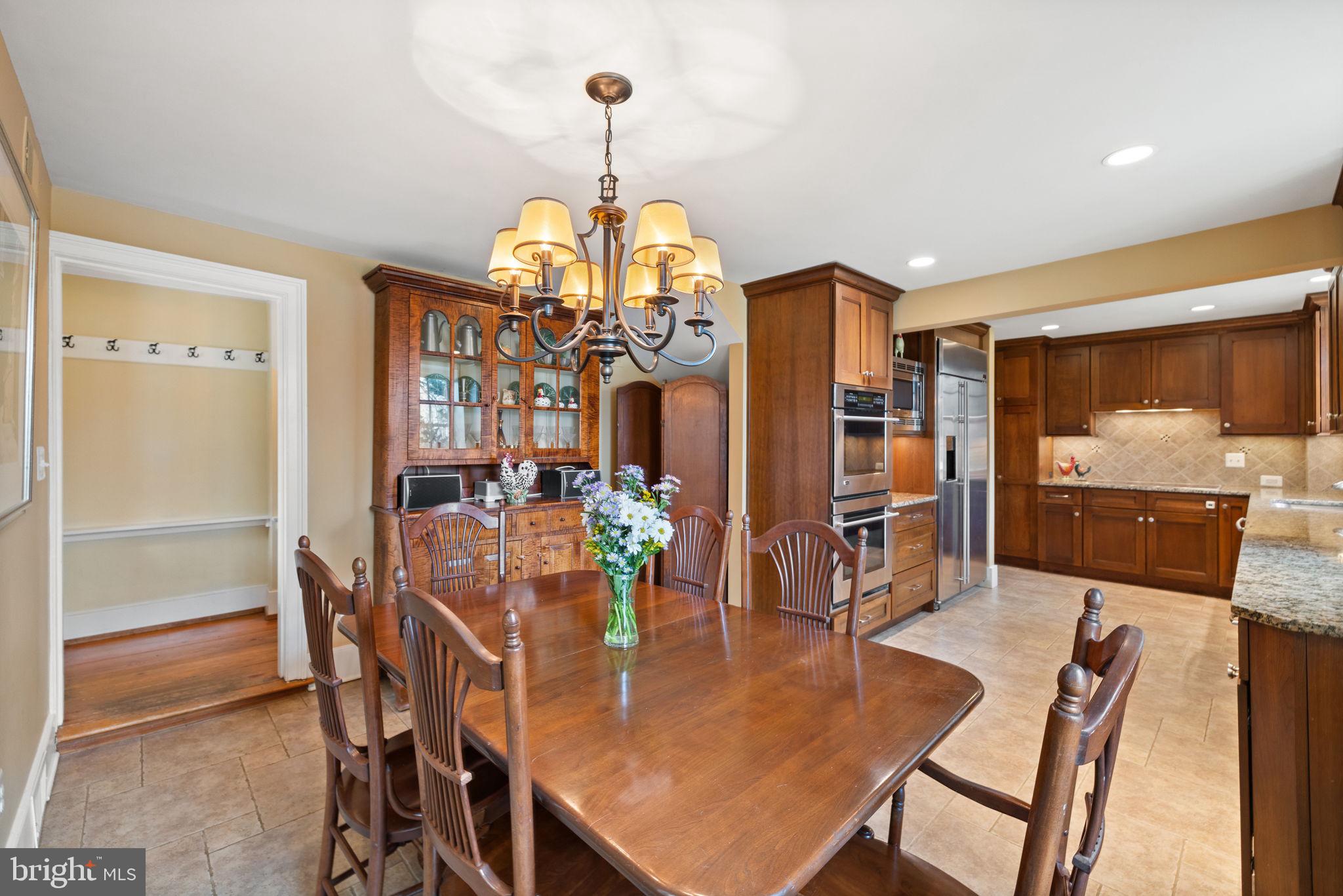 20385 Beaverdam Bridge Road Purcellville, VA 20132 - Photo 13 of 150 Entry Hall into Kitchen Dining Area.