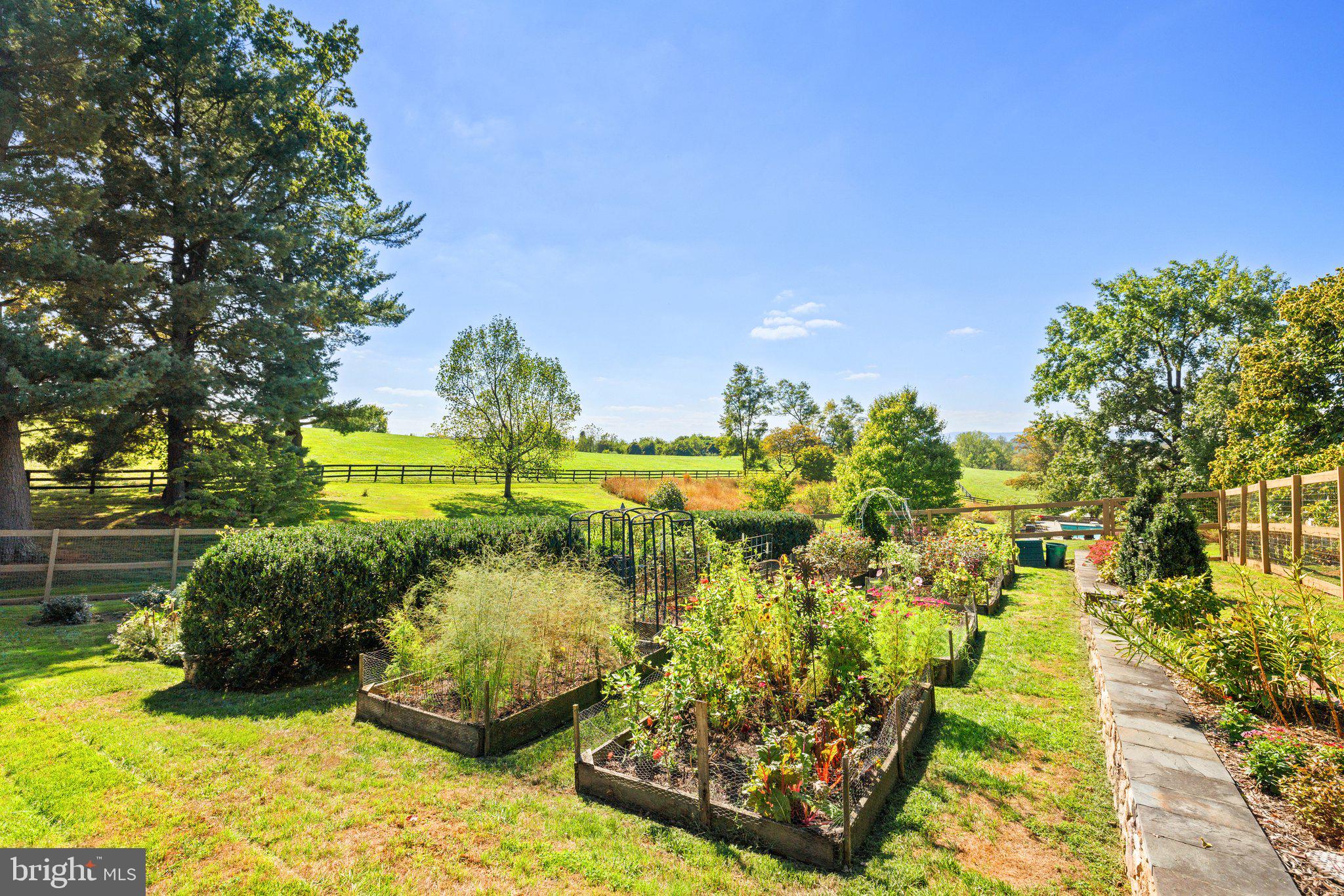 20385 Beaverdam Bridge Road Purcellville, VA 20132 - Photo 131 of 150 Garden View.