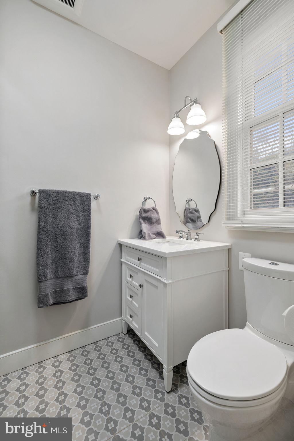 20385 Beaverdam Bridge Road Purcellville, VA 20132 - Photo 25 of 150 Full Bath 1.