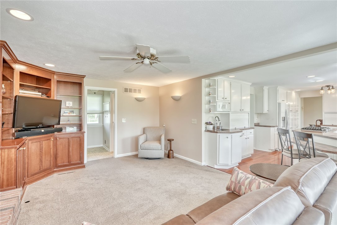 102 Jackson Road Penfield, NY 14526 - Photo 17 of 44