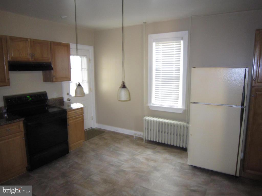 711 Hopeland Road Lititz, PA 17543 - Photo 5 of 17
