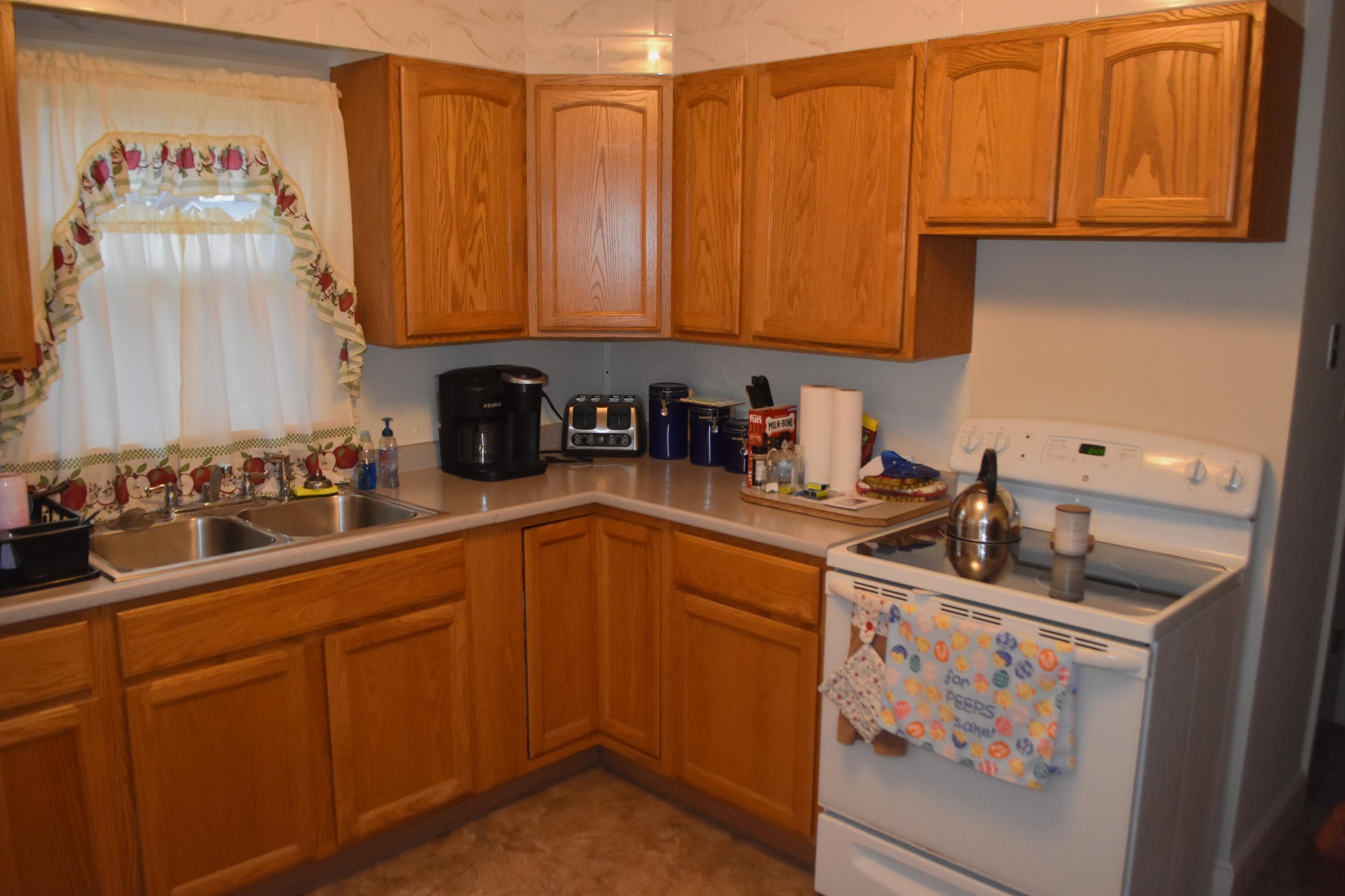 56 New Gorham Road Westbrook, ME 04092 - Photo 8 of 20 DSC_0177