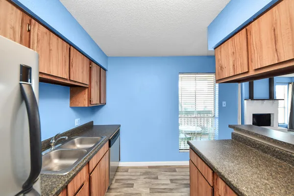 $825 | 1516 Bay Area Boulevard, Unit F8, Houston, TX 77058