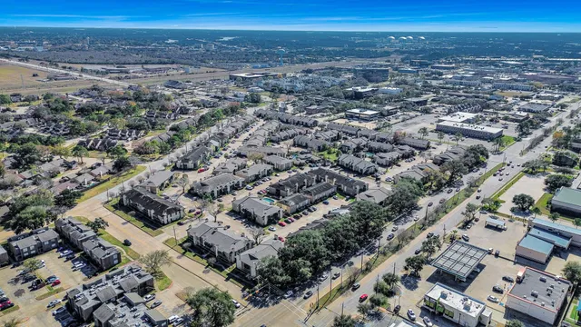 $900 | 1516 Bay Area Boulevard, Unit F8, Houston, TX 77058