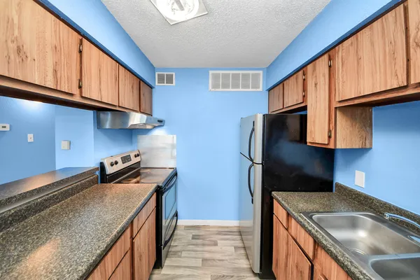 $825 | 1516 Bay Area Boulevard, Unit F8, Houston, TX 77058