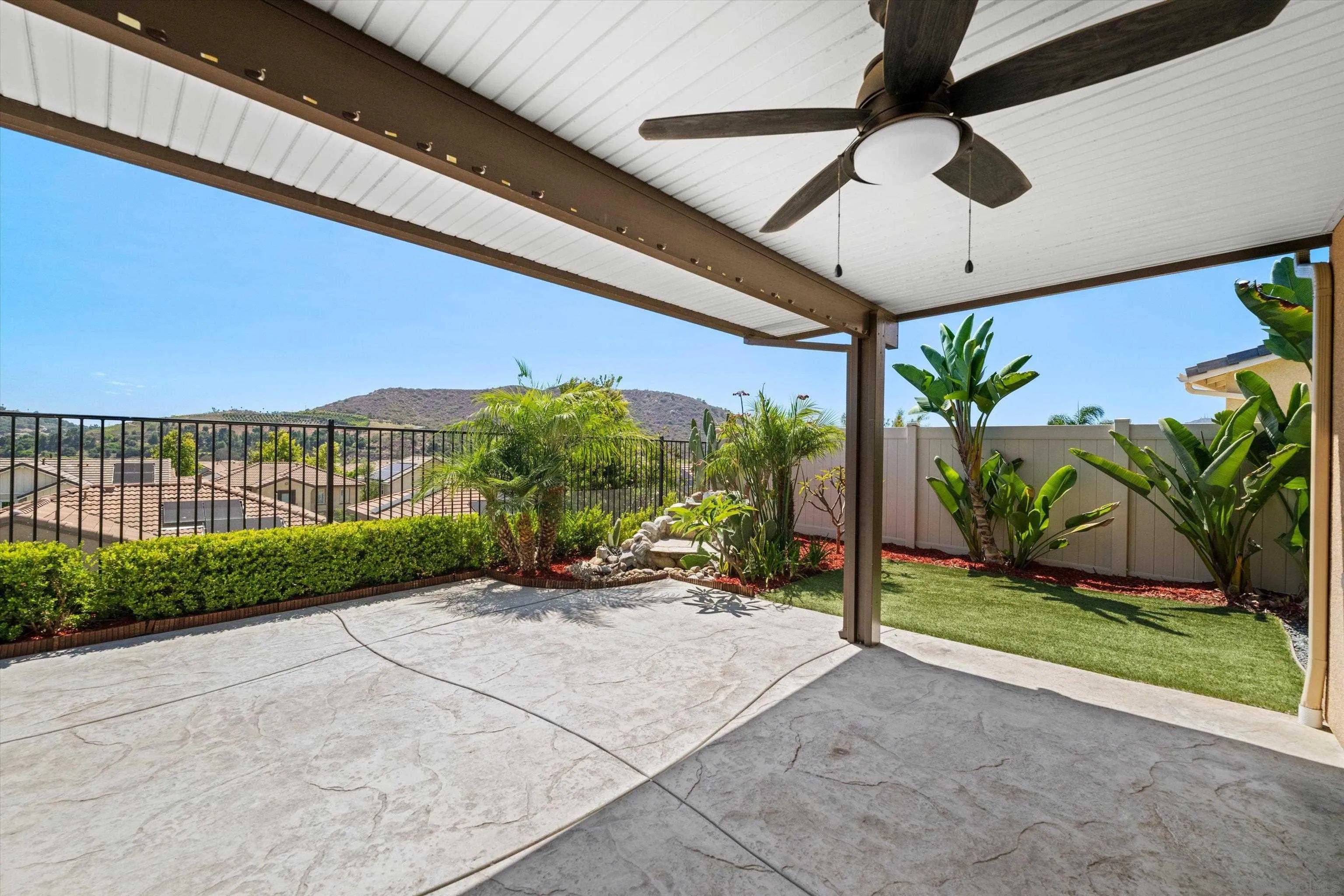 339 Calabrese Street Fallbrook, CA 92028 - Photo 32 of 35