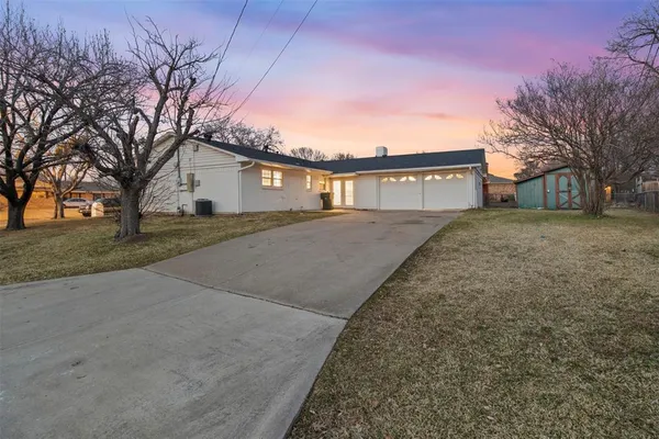 $1,850 | 622 Oxford Drive, Sherman, TX 75092