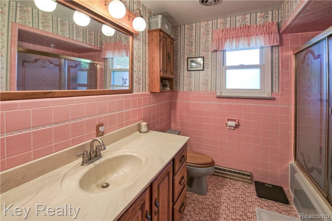 5009 West Albain Road Monroe, MI 48161 - Photo 19 of 28 Smaller 5009 Albain-9.jpg
