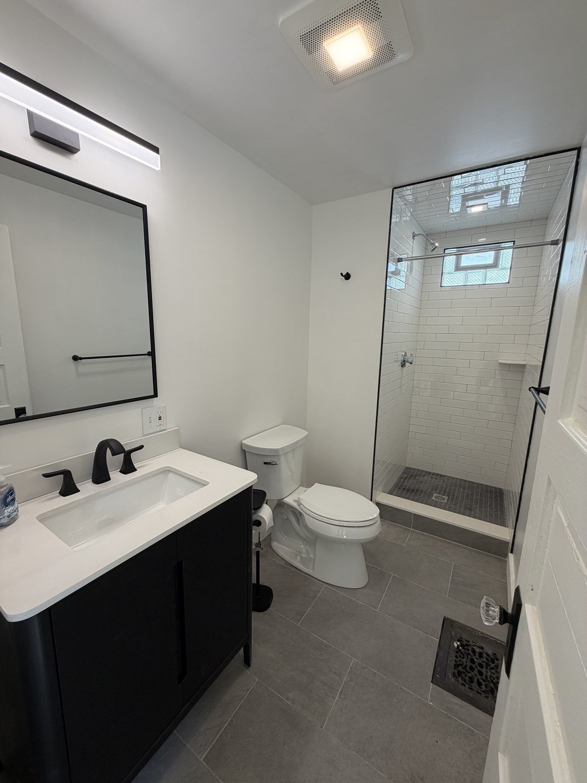 87 Howard Street, Unit 1 Waltham, MA 02451 - Photo 8 of 34 Gallery Image 8