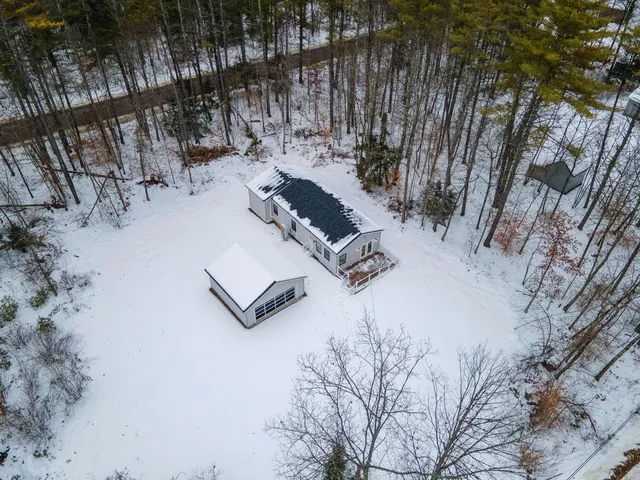 $324,999 | 4 Deer Crossing Road, Limerick, ME 04048