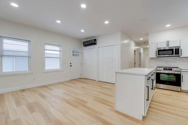 $324,999 | 4 Deer Crossing Road, Limerick, ME 04048