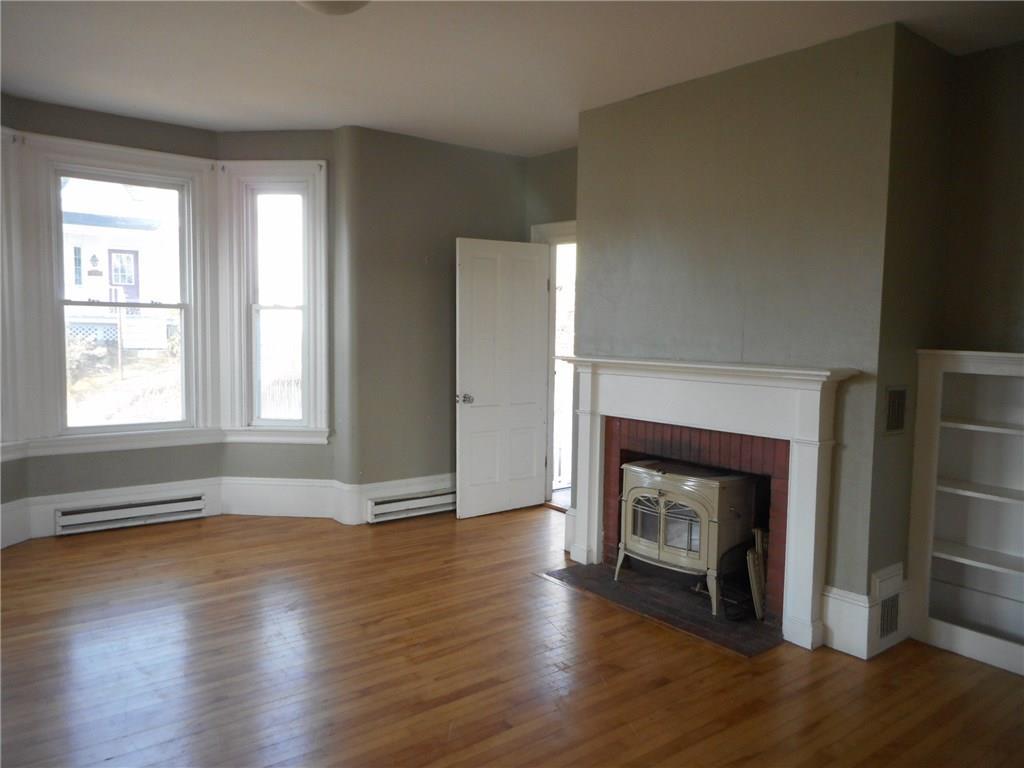 9 Lincoln Street Boothbay, ME 04544 - Photo 6 of 23 Photo