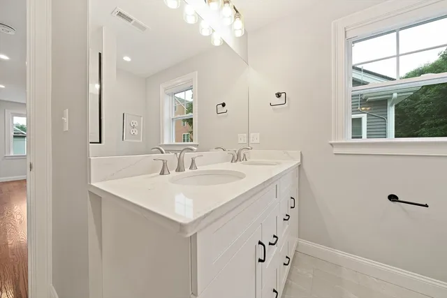 $5,000 | 15 Lakeview Avenue, Waltham, MA 02451