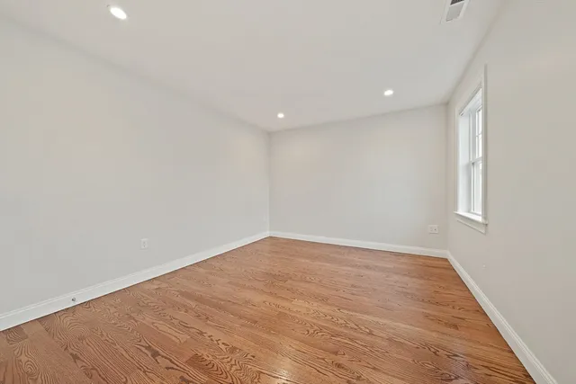 $5,000 | 15 Lakeview Avenue, Waltham, MA 02451