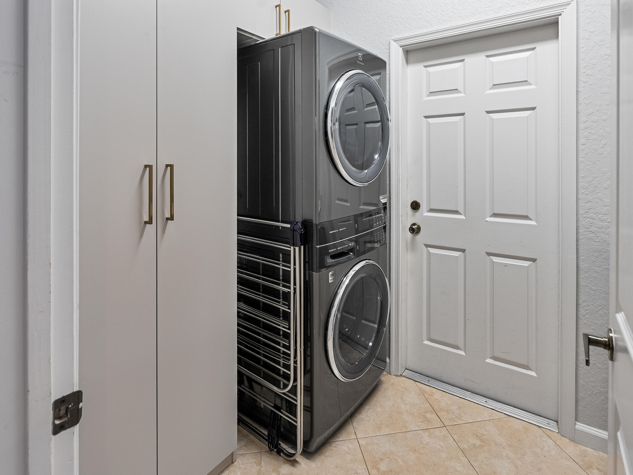 175 Via Rosina Jupiter, FL 33458 - Photo 43 of 63 Laundry Room