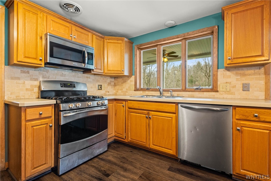 180 Clinton Street Bennington, NY 14037 - Photo 36 of 48 Lower Unit Kitchen