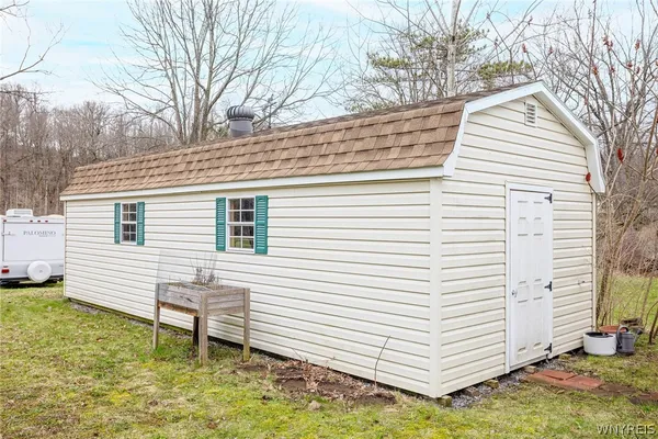 $239,900 | 180 Clinton Street, Bennington, NY 14037