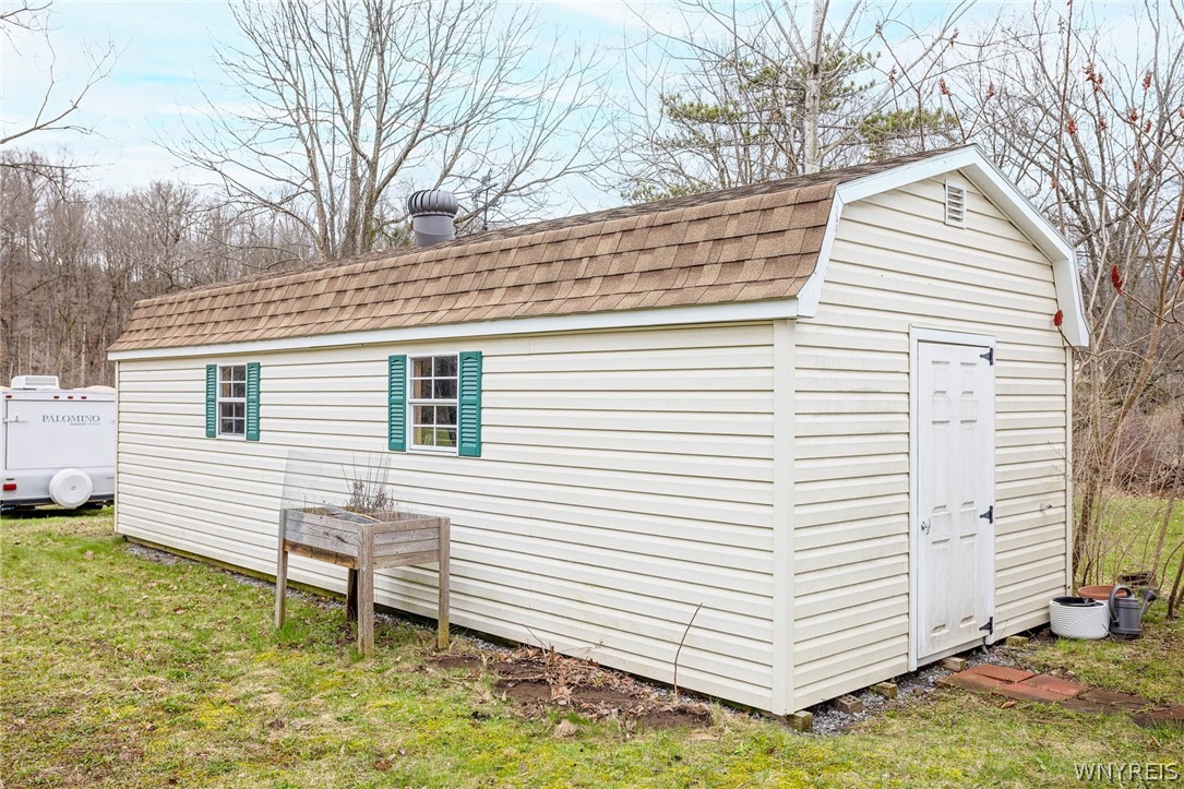 180 Clinton Street Bennington, NY 14037 - Photo 42 of 48