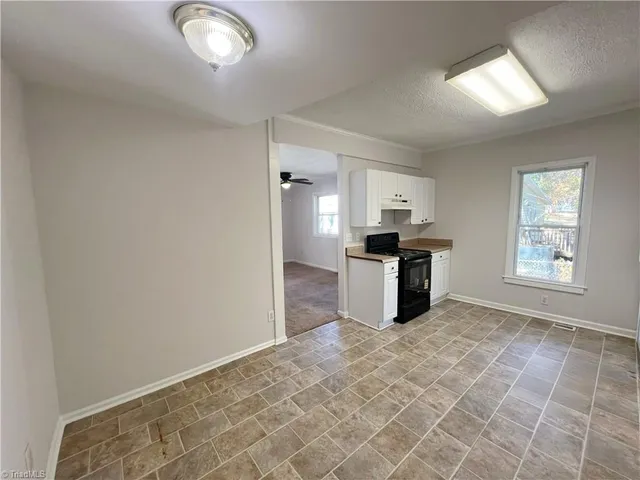 $1,525 | 823 Silver Avenue, Greensboro, NC 27403