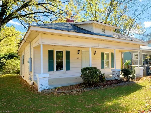 $1,525 | 823 Silver Avenue, Greensboro, NC 27403