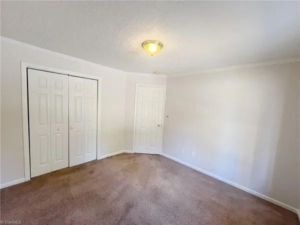 $1,525 | 823 Silver Avenue, Greensboro, NC 27403