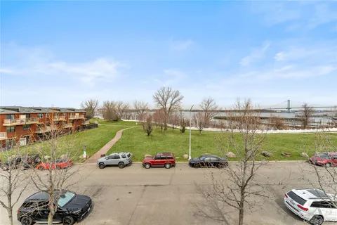 $899,000 | 122-06 Powell Cove Boulevard, Unit 132 | College Point