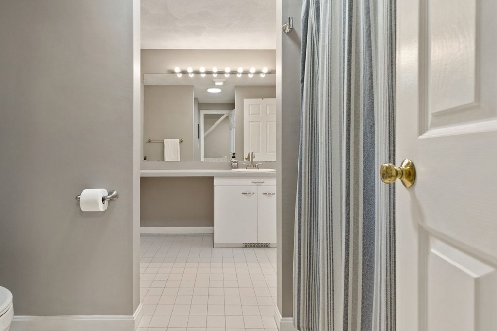 16 Deer Path, Unit 5 Maynard, MA 01754 - Photo 15 of 30 Gallery Image 15
