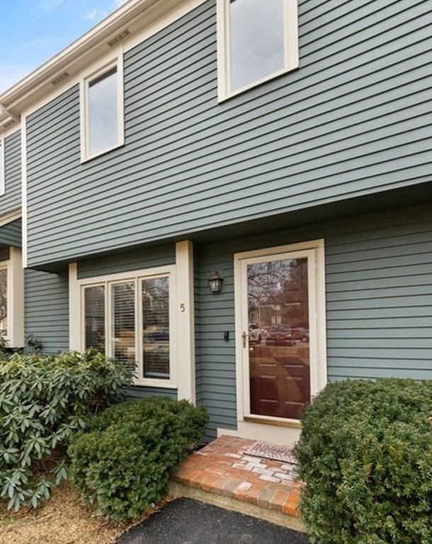 16 Deer Path, Unit 5 Maynard, MA 01754 - Photo 2 of 30 Gallery Image 2
