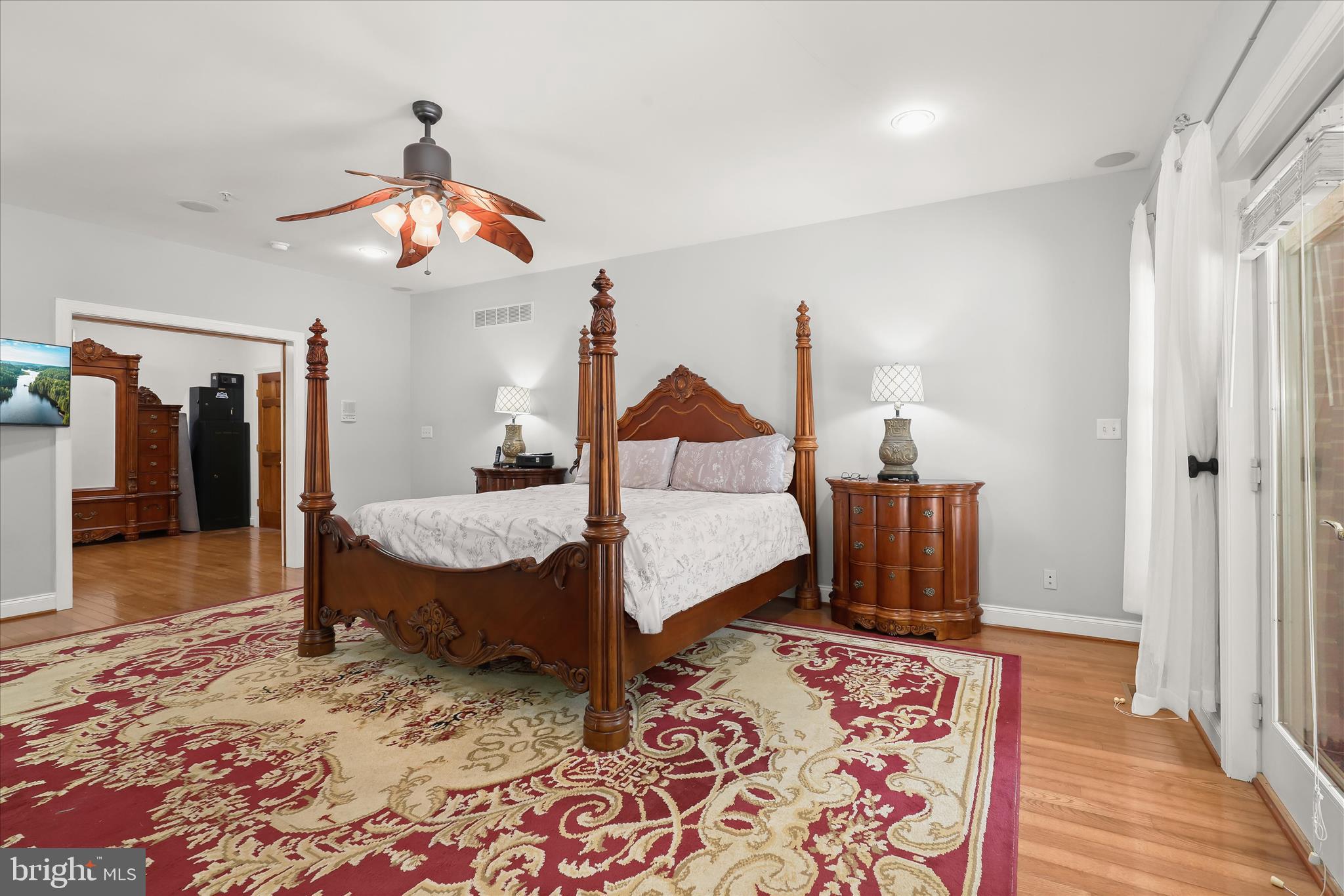 5530 Jim Pickett Road Sykesville, MD 21784 - Photo 32 of 76 Primary bedroom with sitting room