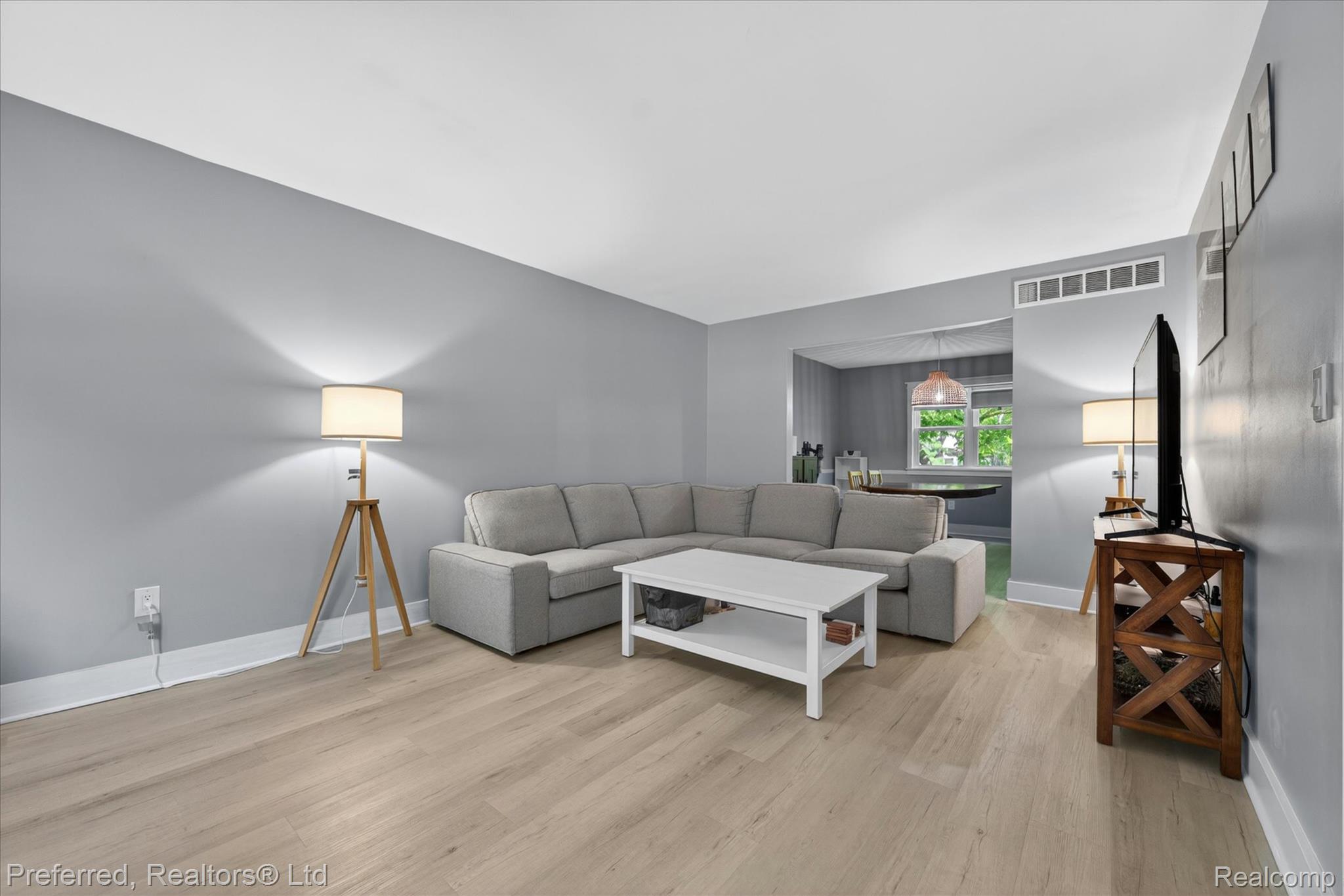43751 Oakbrook Road Canton, MI 48187 - Photo 7 of 47 Spacious living room
