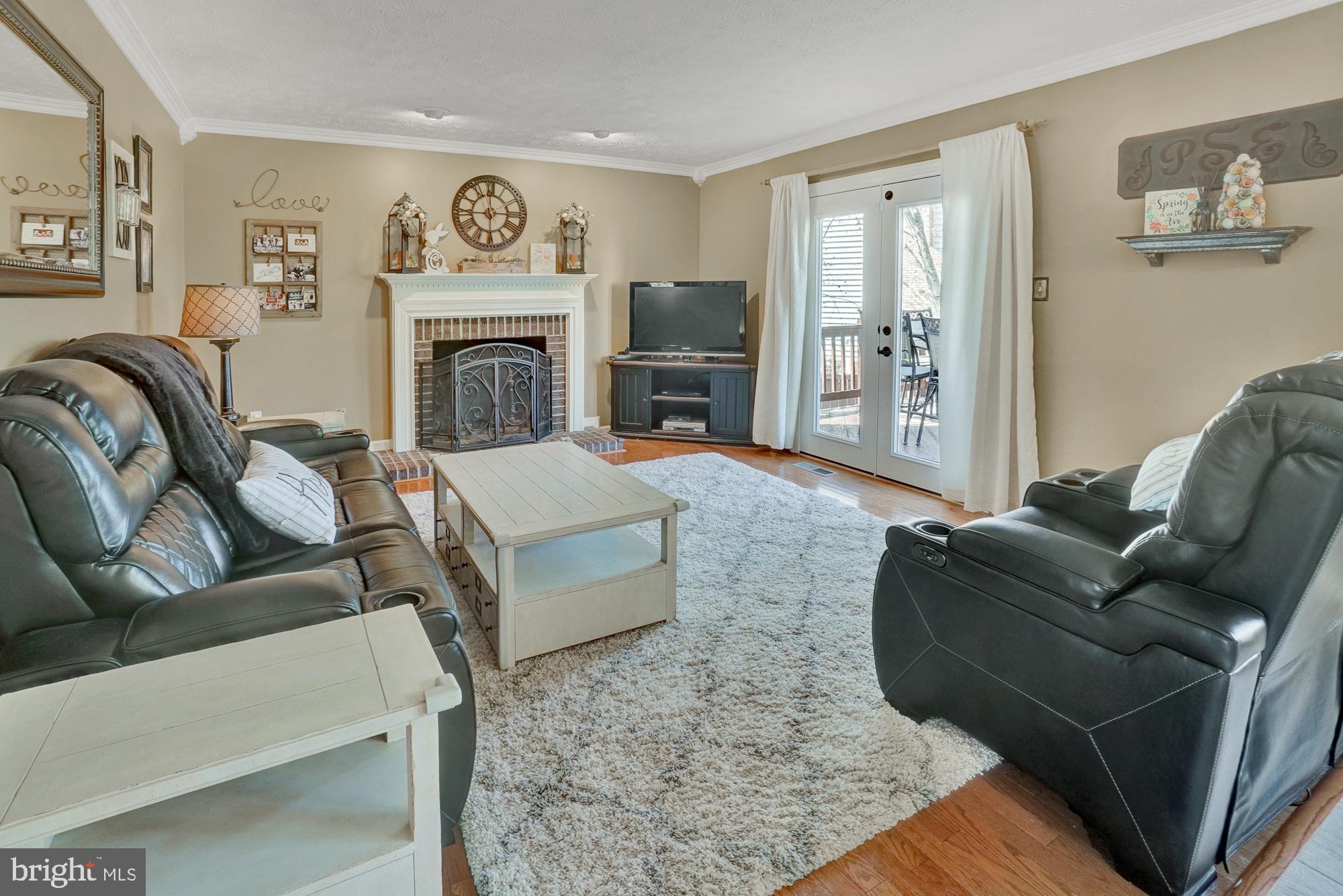 17233 Spates Hill Road Poolesville, MD 20837 - Photo 29 of 66 Real wood burning fireplace