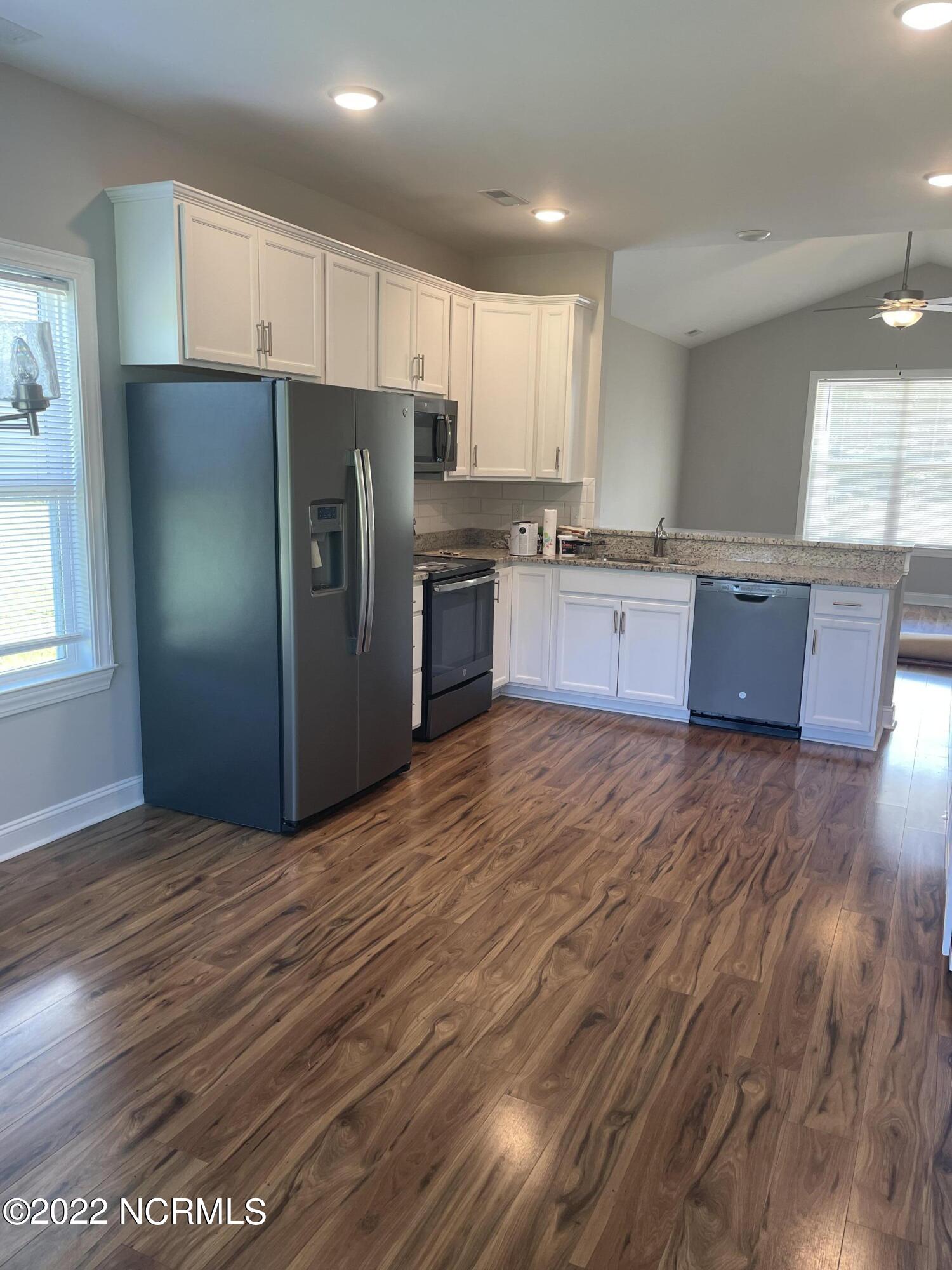1393 Temples Point Road Havelock, NC 28532 - Photo 12 of 27 Kitchen