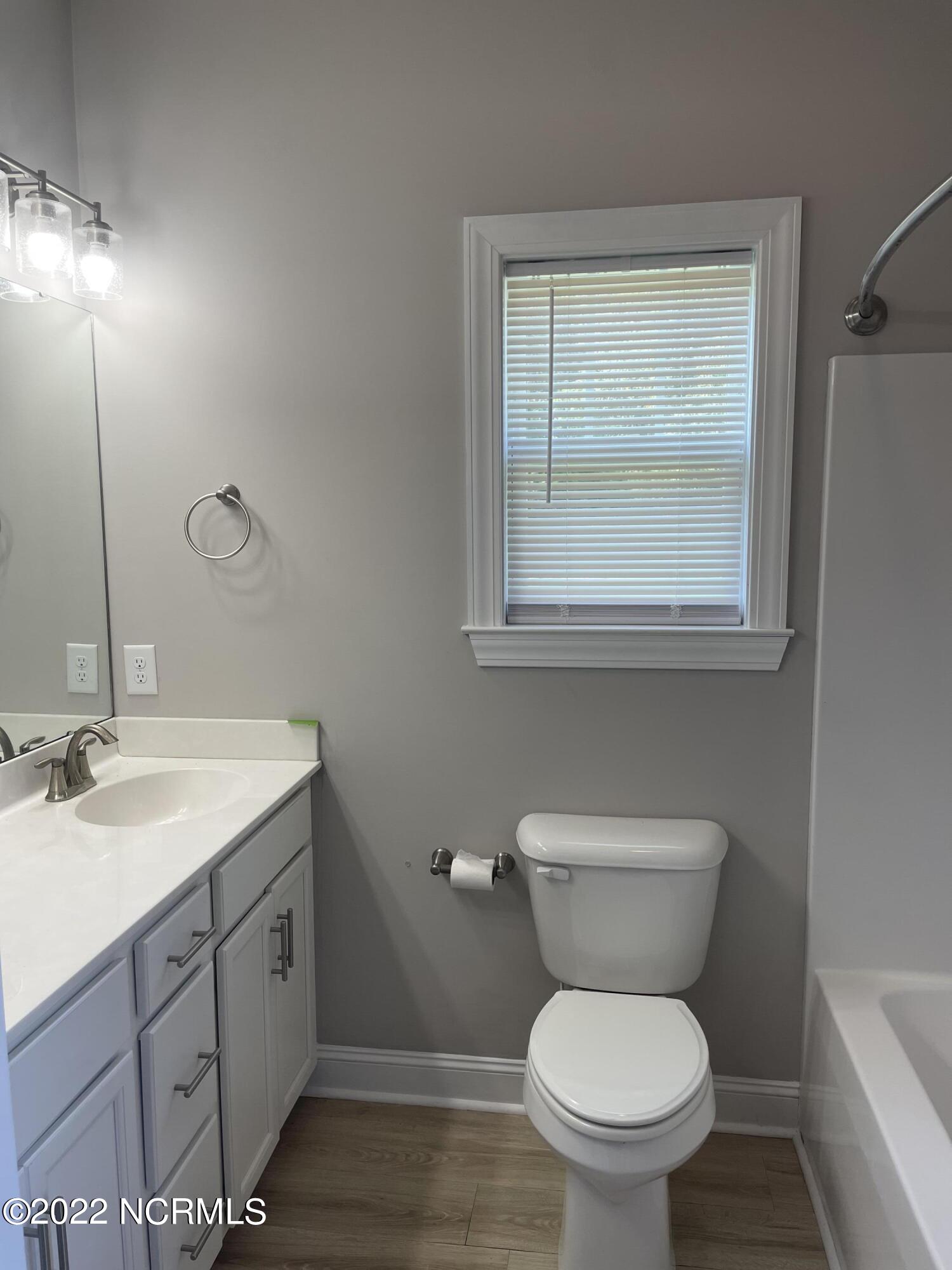 1393 Temples Point Road Havelock, NC 28532 - Photo 17 of 27 Master Bath