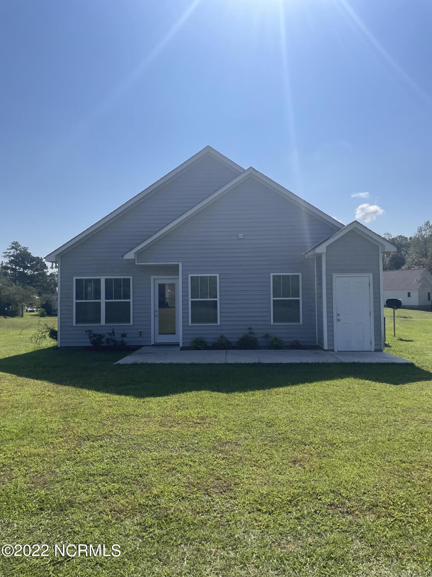 1393 Temples Point Road Havelock, NC 28532 - Photo 5 of 27 Back