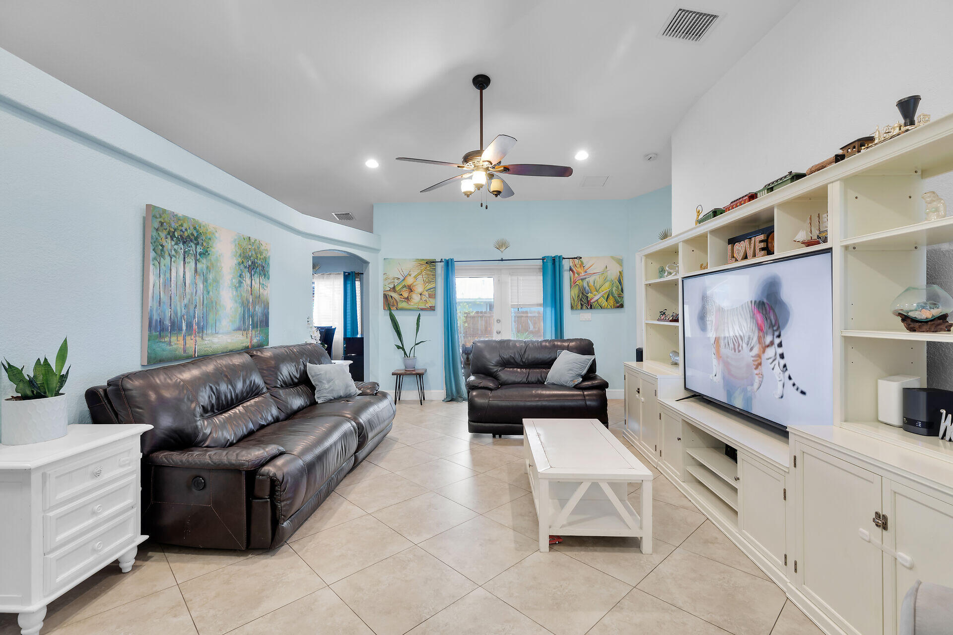 virtual-tour-348190-mls-high-res-image-2