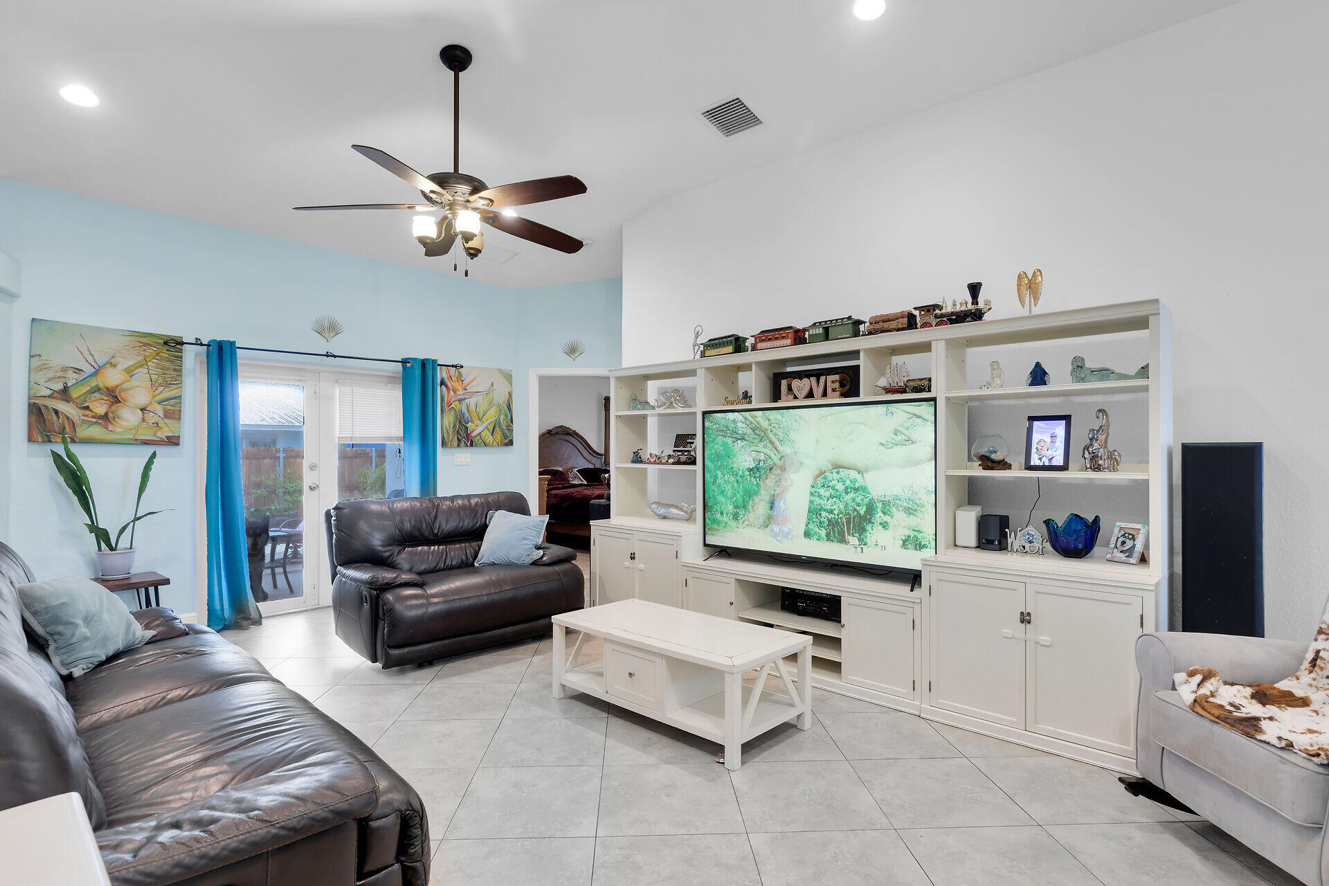 virtual-tour-348190-mls-high-res-image-3