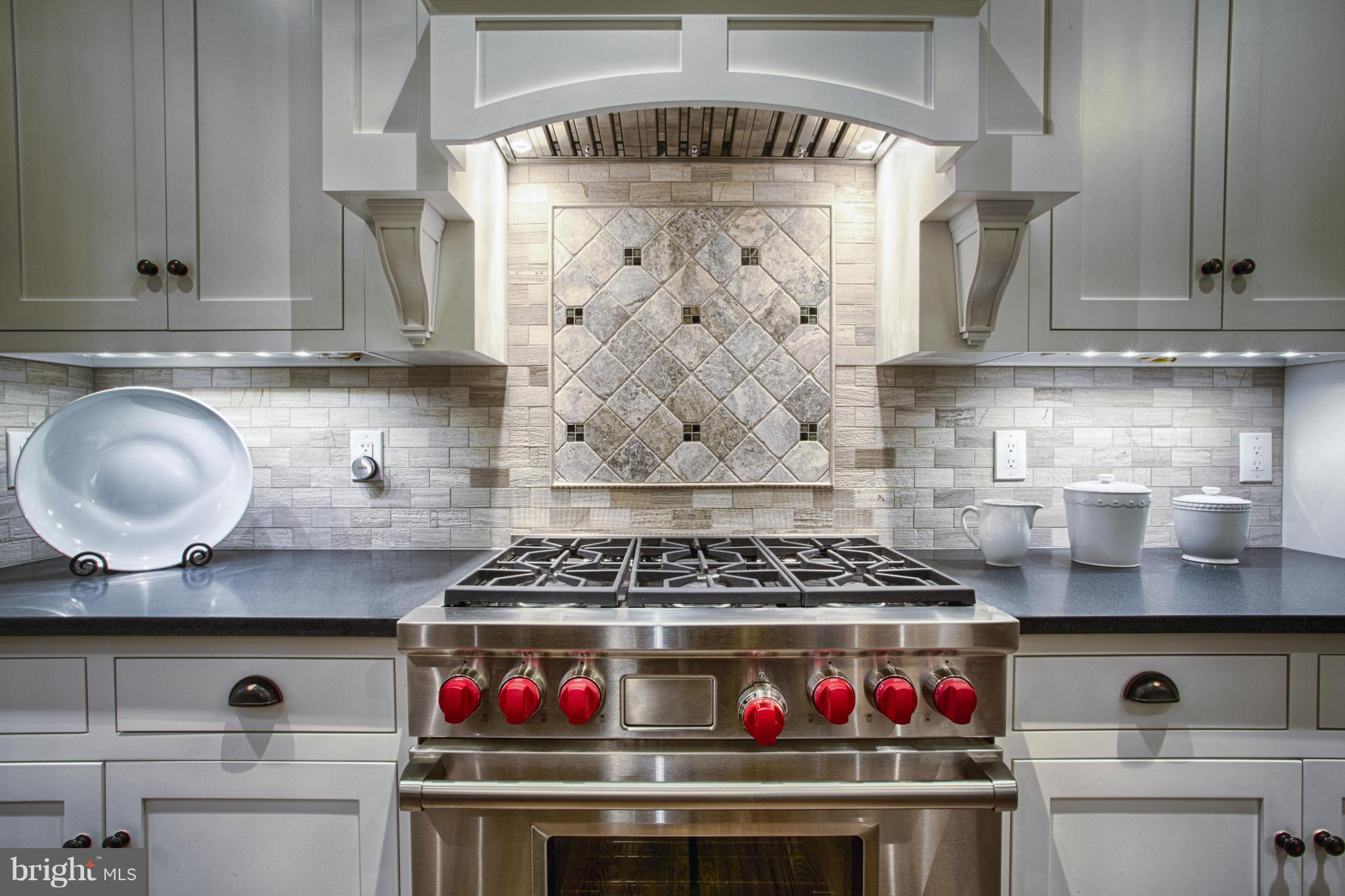 5504 Scioto Road Bethesda, MD 20816 - Photo 9 of 29 Kitchen