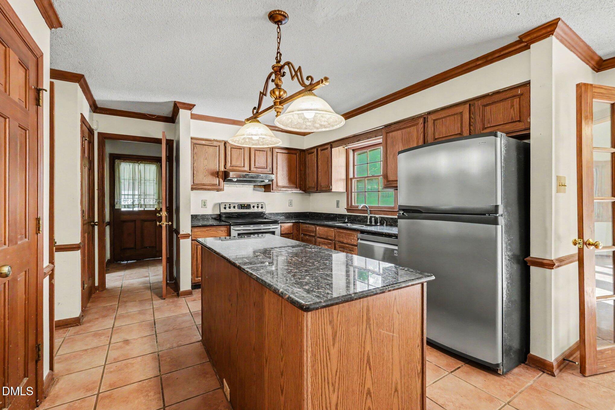 3916 King Charles Road Durham, NC 27707 - Photo 7 of 35