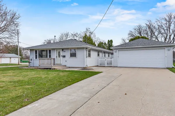 $289,900 | 1611 East Glendale Avenue, Appleton, WI 54911