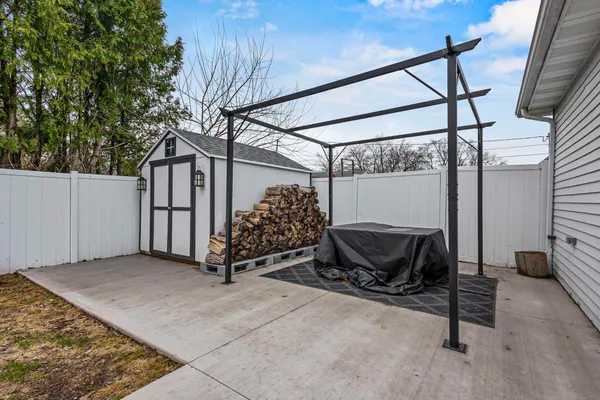 $289,900 | 1611 East Glendale Avenue, Appleton, WI 54911