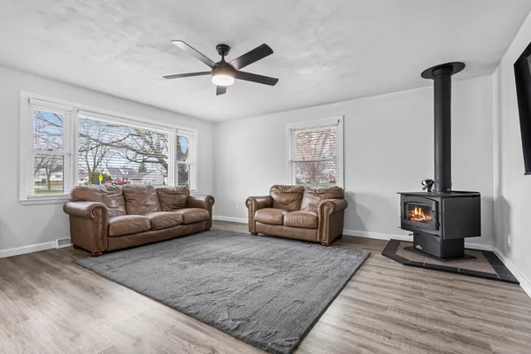 $289,900 | 1611 East Glendale Avenue, Appleton, WI 54911