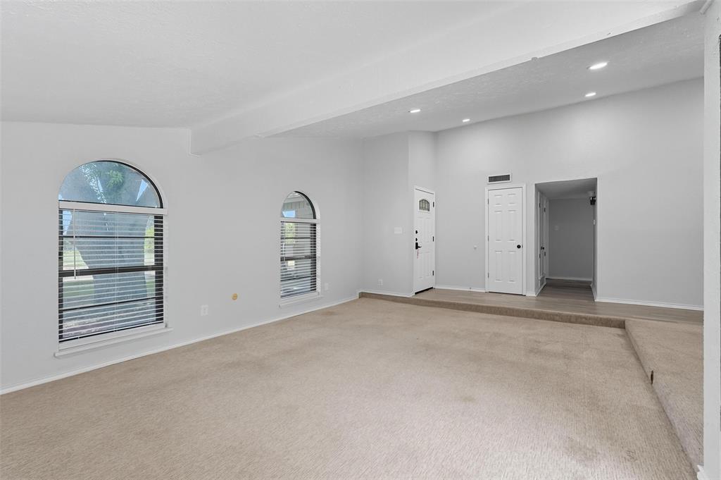 6108 Jennings Drive The Colony, TX 75056 - Photo 7 of 32